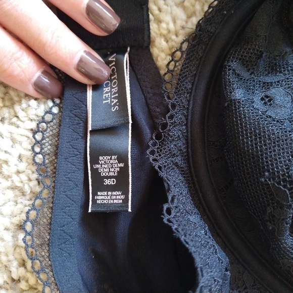 Victoria's Secret Sheer Lace Bra - Picture 5 of 7
